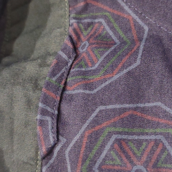 Men's Hilfiger Vtg. LS BU Cotton Navy Blue Geometric Pattern Mirror Inside Shirt - Picture 13 of 13